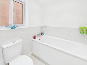 Family Bathroom- click for photo gallery